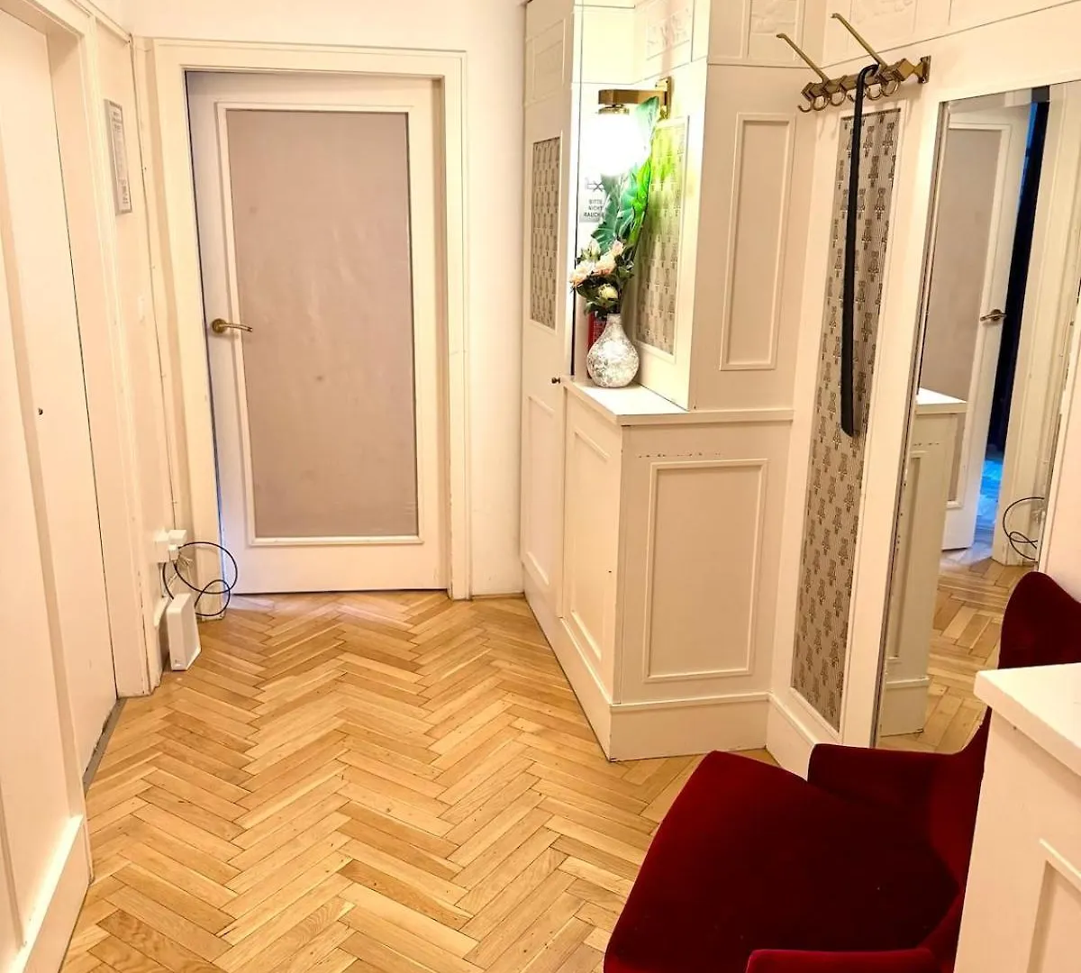 Central View Vienna 92 Sq M 3 Bd Apartment 0*,